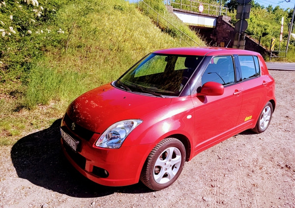 Suzuki Swift cena 13900 przebieg: 199982, rok produkcji 2007 z Bydgoszcz małe 154
